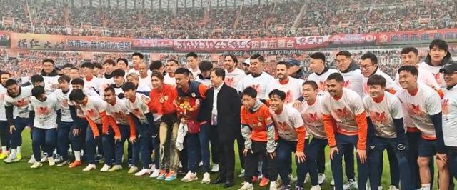 开云-韩鹏祝福张弛：“上半场”结束，“下半场”同样精彩，送战友