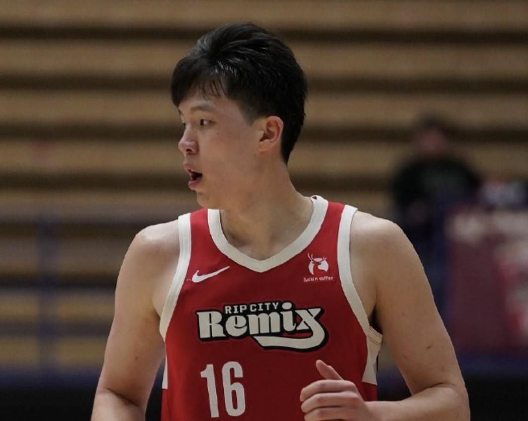 开云-正负值全场最低，杨瀚森13中4得13分7篮板&amp;amp;出现5失误5犯规